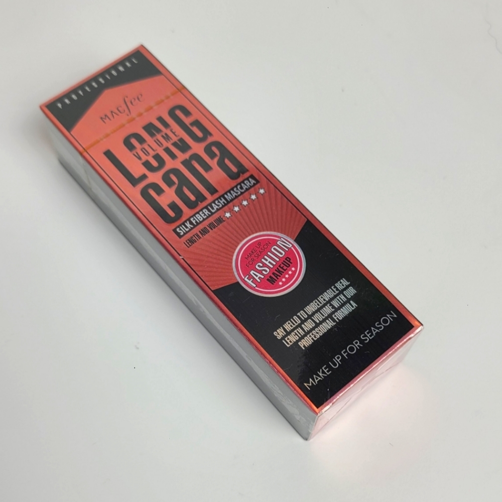 NIB Silk Fiber mascara in black